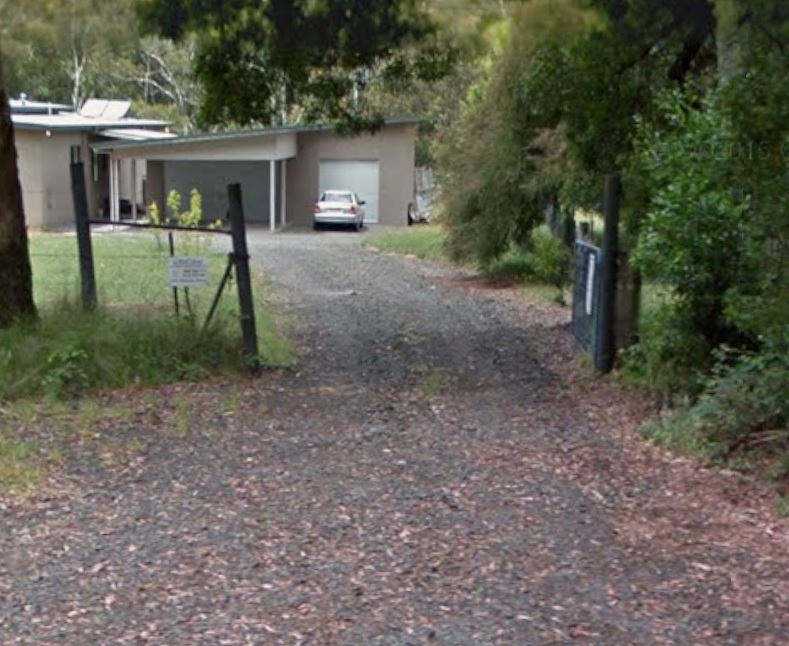 Driveway before reconstruction